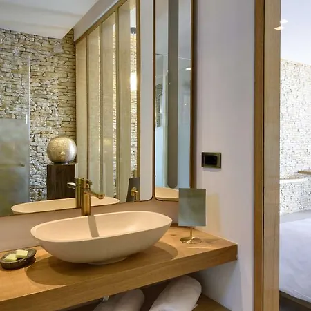 Myconian Naia Szálloda