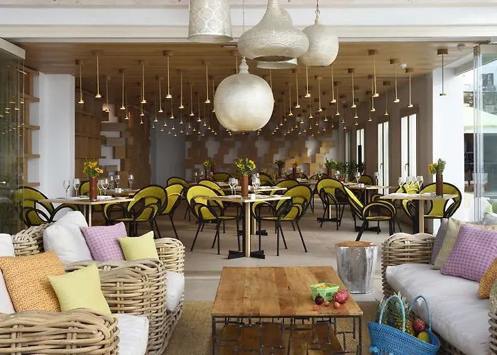 Myconian Naia Ξενοδοχείο 5*