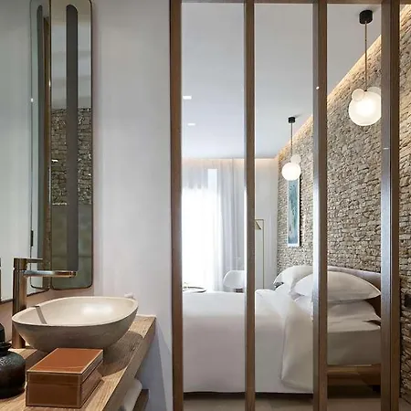 Myconian Naia Ξενοδοχείο 5*